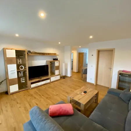 Stadtoase: Spacious With Balcony For Contractors Apartment Frankenberg