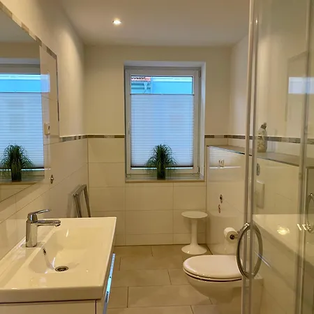 Apartment Stadtoase: Spacious With Balcony For Contractors Frankenberg