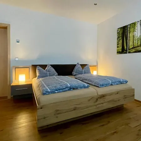 Stadtoase: Spacious With Balcony For Contractors Apartment