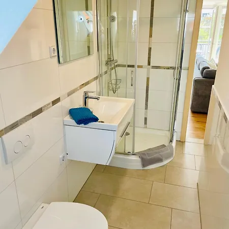 Stadtoase: Spacious With Balcony For Contractors Frankenberg